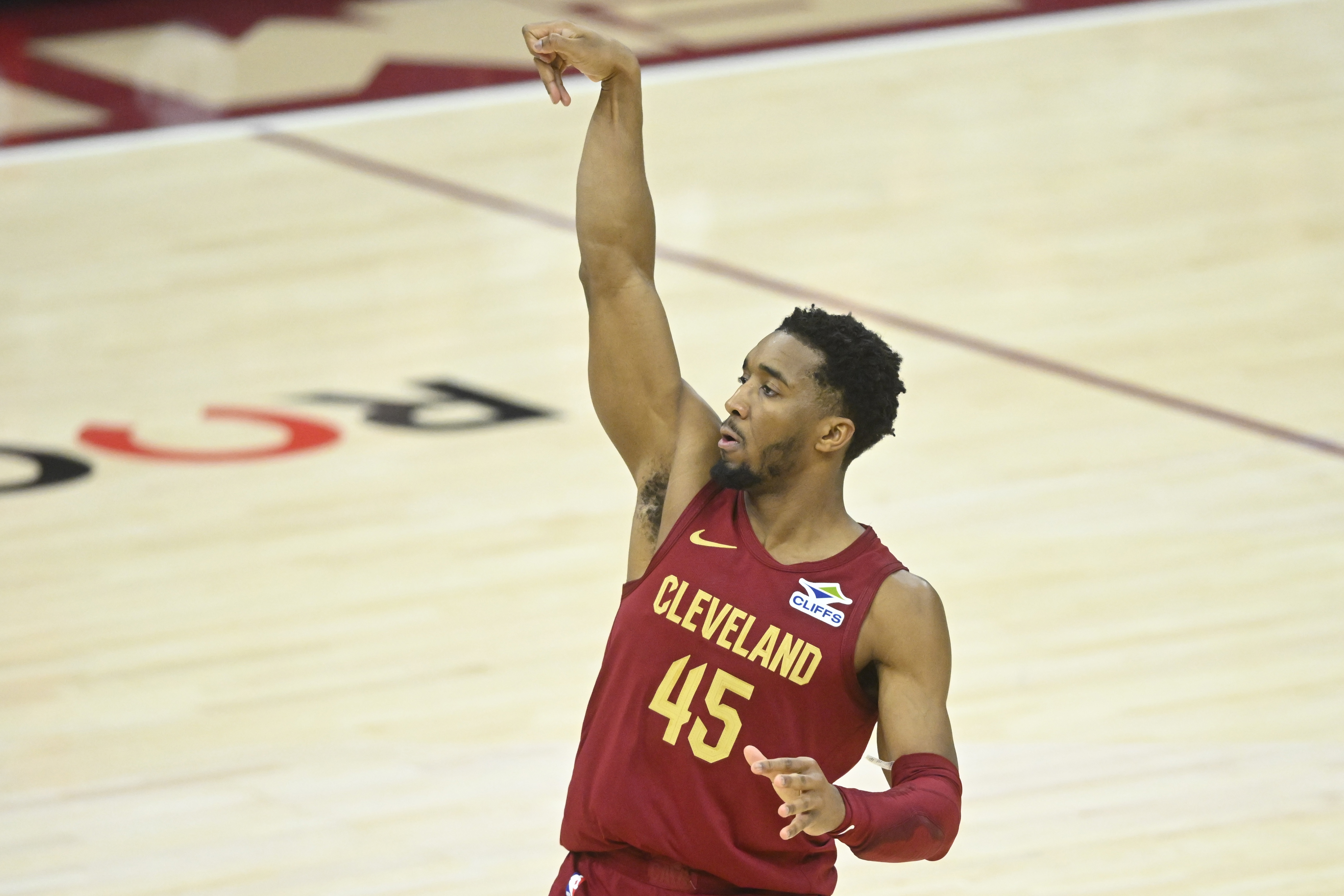 蒂格:骑士会进东决 我那年的老鹰可没有关键球员米切尔